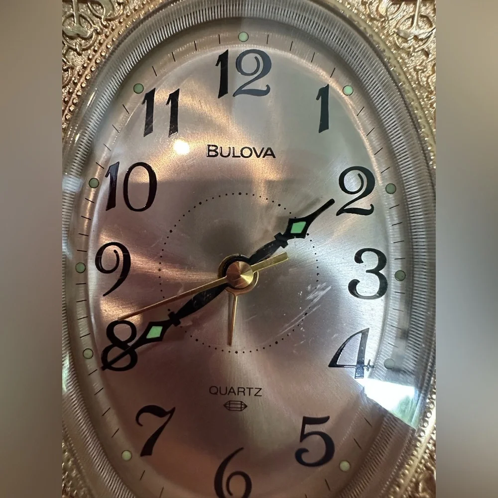 VTG Bulova Gold Quartz Floral Freestand Dresser Alarm Clock 4RE708 Japan Works